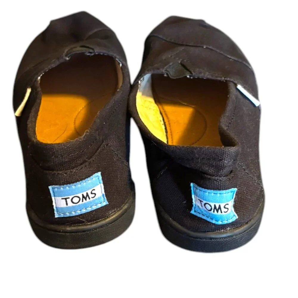 Toms Classics Black Canvas Youth Girls Slip On Casual Flat‎ Shoes sz 3.5